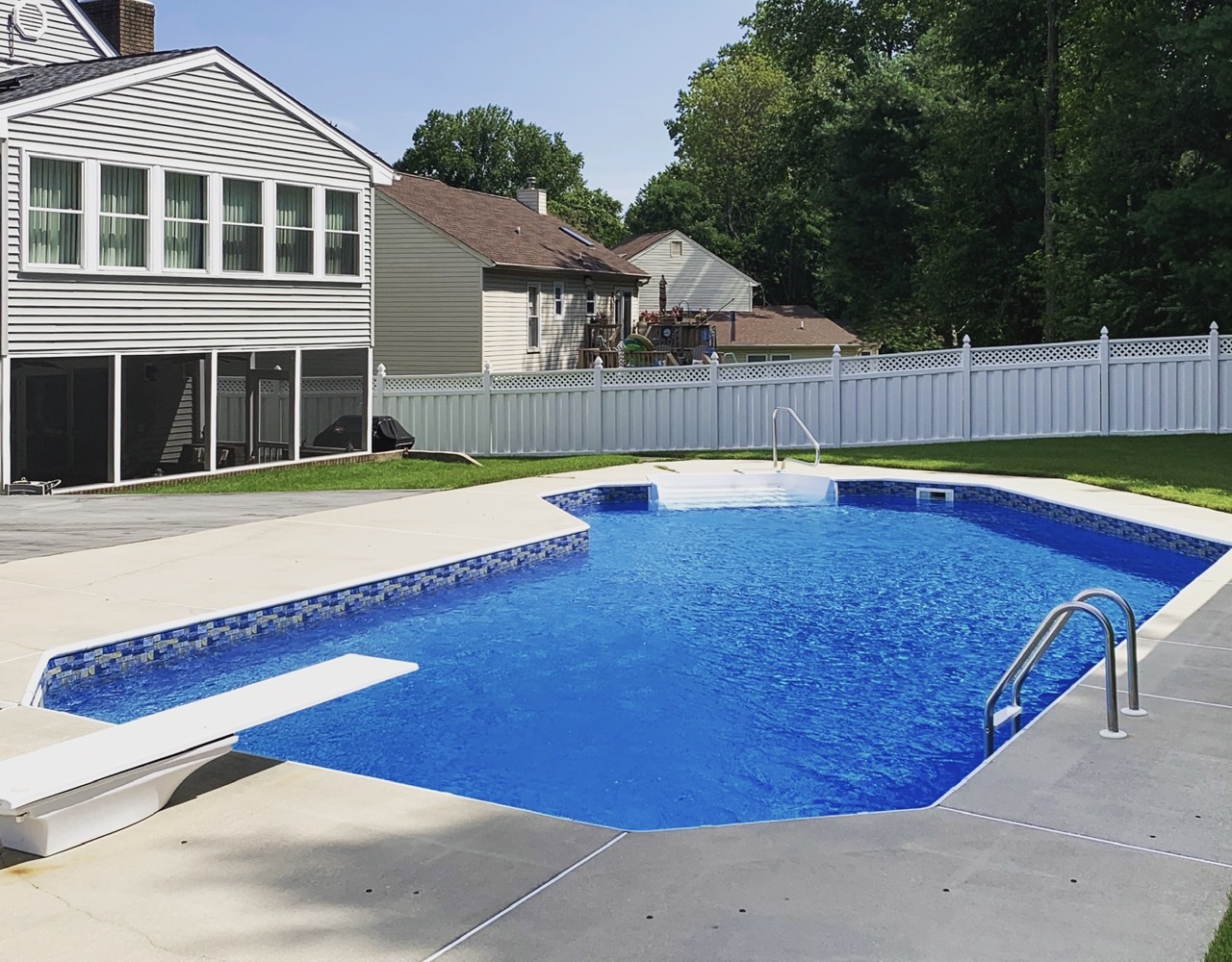 Pool Cleaning & Maintenance in Delaware & Southeastern PA